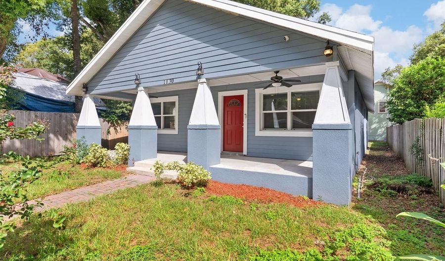 1030 E SUMMERLIN St, Bartow, FL 33830 - 3 Beds, 2 Bath