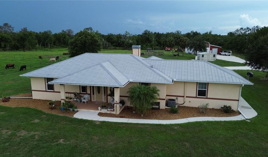 7211 SW GROVE Dr, Arcadia, FL 34266 - 3 Beds, 2 Bath
