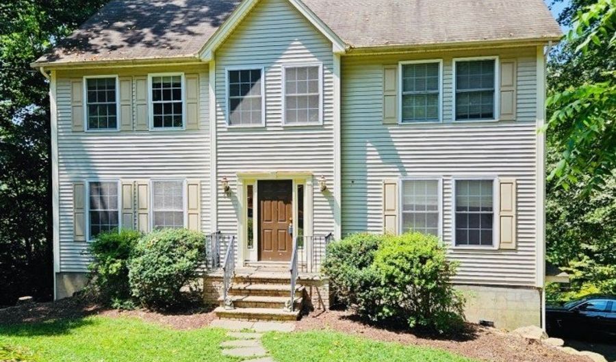 221 Sussex Ave, Andover, NJ 07860 - 4 Beds, 3 Bath