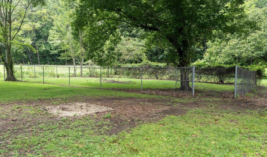6910 10TH Ave, Altoona, AL 35952 - 3 Beds, 2 Bath