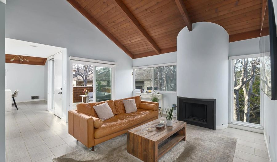 325 S Sierra Ave 20, Solana Beach, CA 92075 - 2 Beds, 2 Bath