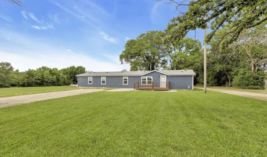 1518 SW 100th, Augusta, KS 67010 - 4 Beds, 3 Bath