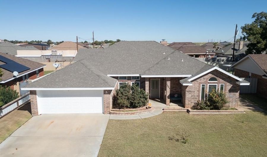 1222 Alpine St, Andrews, TX 79714 - 4 Beds, 3 Bath