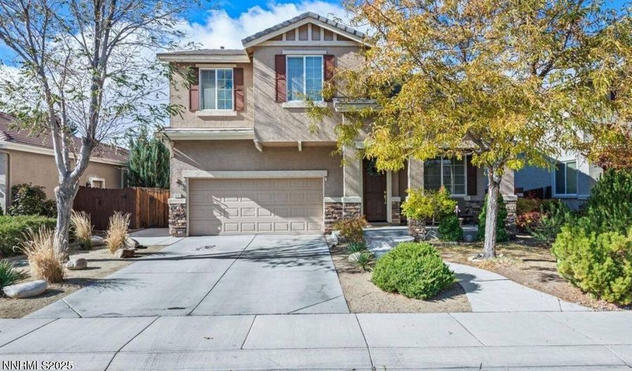 932 Lakeview Dr, Dayton, NV 89403 - 3 Beds, 3 Bath