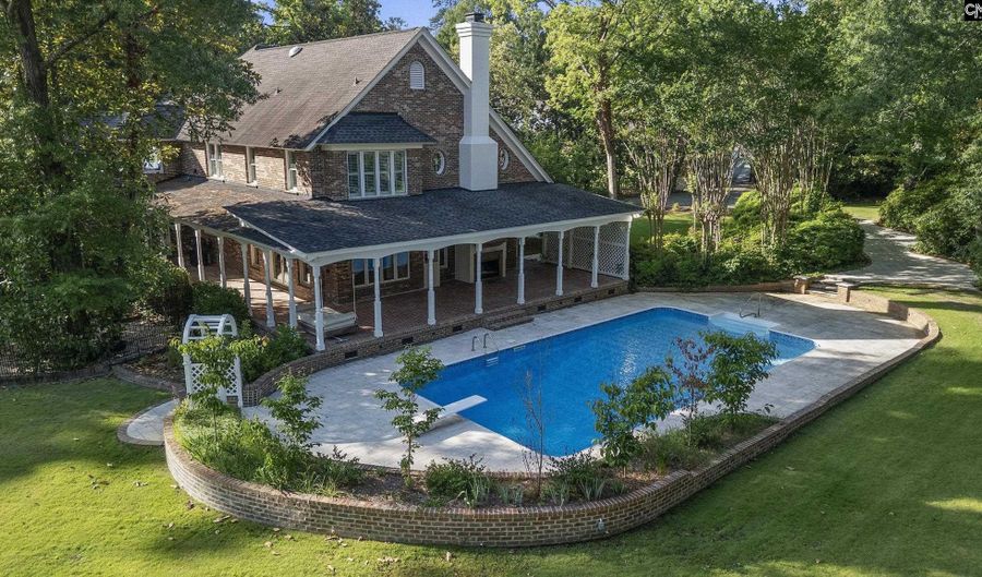 415 Pine St, Camden, SC 29020 - 5 Beds, 6 Bath