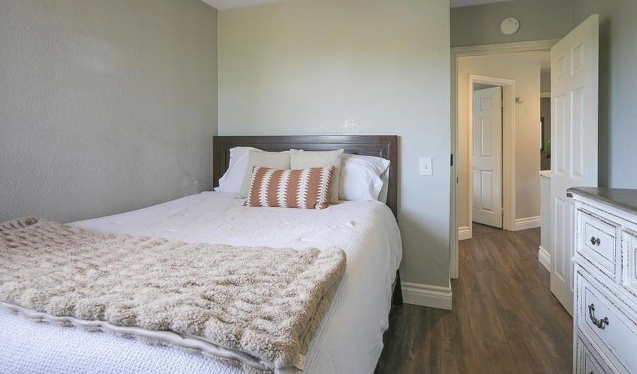 1216 Woodview Dr, Oceanside, CA 92056 - 4 Beds, 3 Bath
