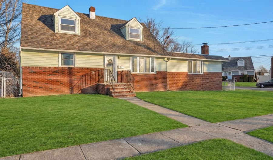 333 PRINCETON Ave, Bellmawr, NJ 08031 - 4 Beds, 2 Bath