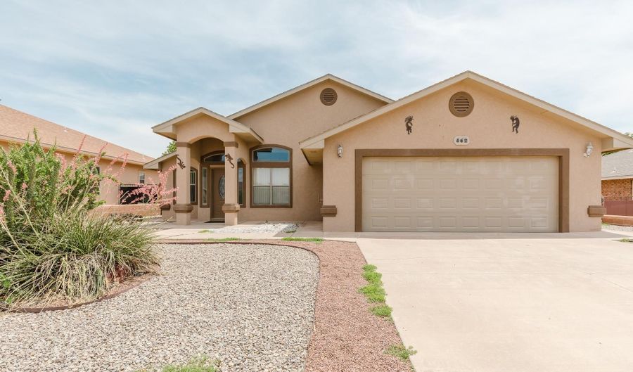 862 Hermoso El Sol, Alamogordo, NM 88310 - 3 Beds, 3 Bath