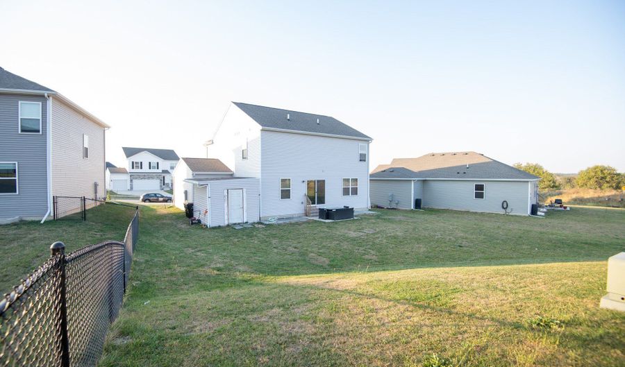 1731 Southbridge Dr, Adel, IA 50003 - 5 Beds, 4 Bath