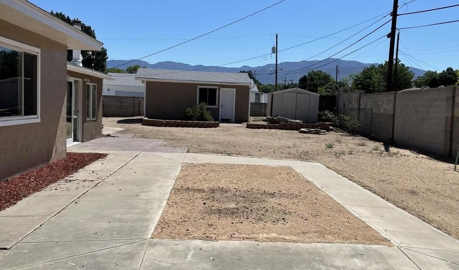 6716 Dodd Pl NE, Albuquerque, NM 87110 - 3 Beds, 2 Bath