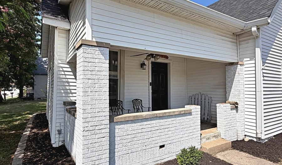 528 J St, Bedford, IN 47421 - 2 Beds, 1 Bath
