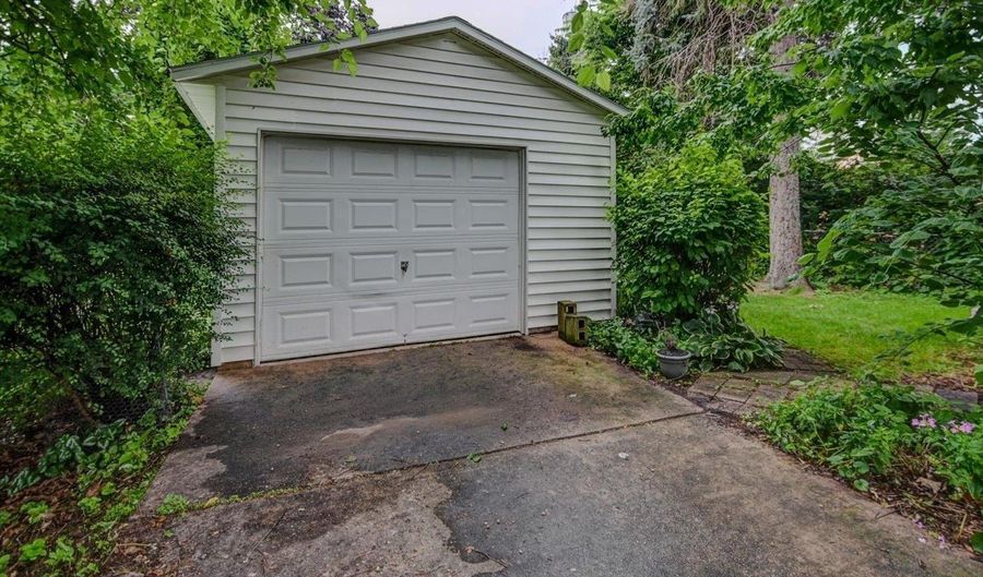 3513 Margaret St, Madison, WI 53714 - 2 Beds, 1 Bath
