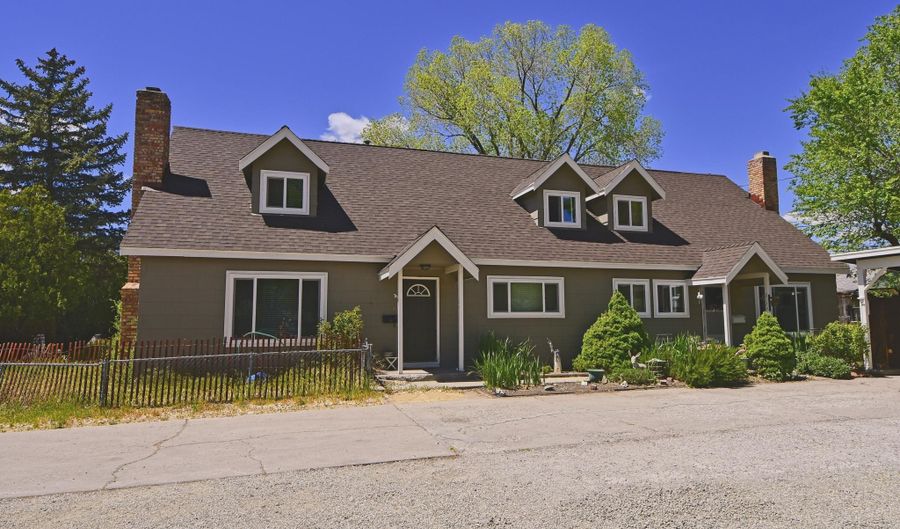 212 E Long St, Carson City, NV 89706 - 6 Beds, 3 Bath