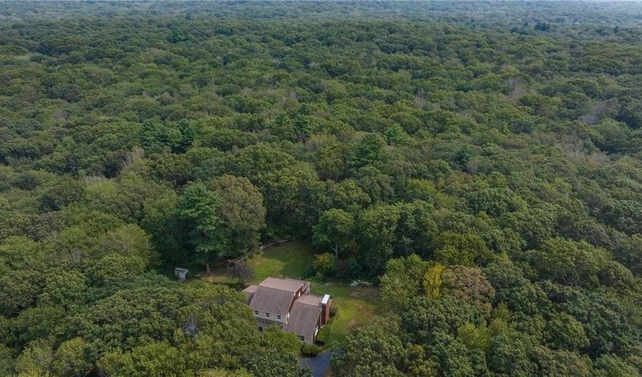 504 Shermantown Rd, North Kingstown, RI 02874 - 5 Beds, 3 Bath