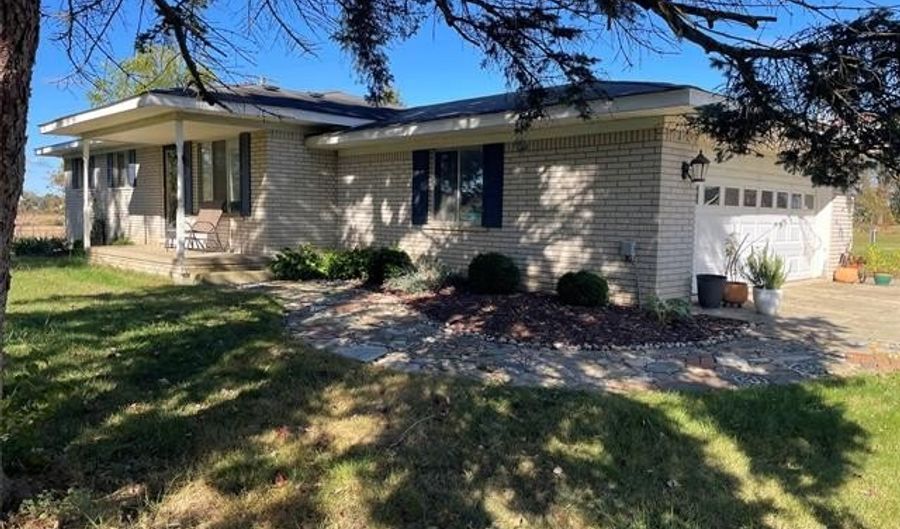 6335 Tubspring Rd, Almont, MI 48003 - 3 Beds, 1 Bath
