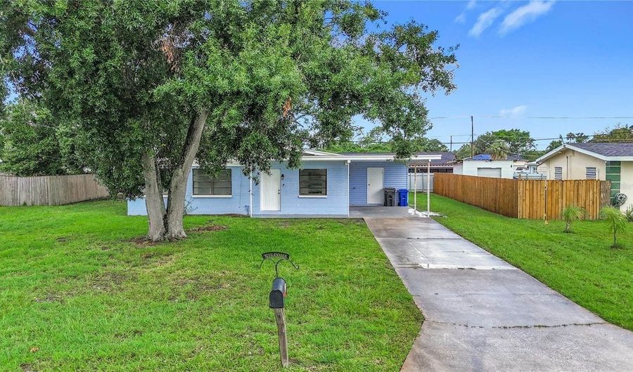 6228 Florida Cir W, Apollo Beach, FL 33572 - 3 Beds, 2 Bath