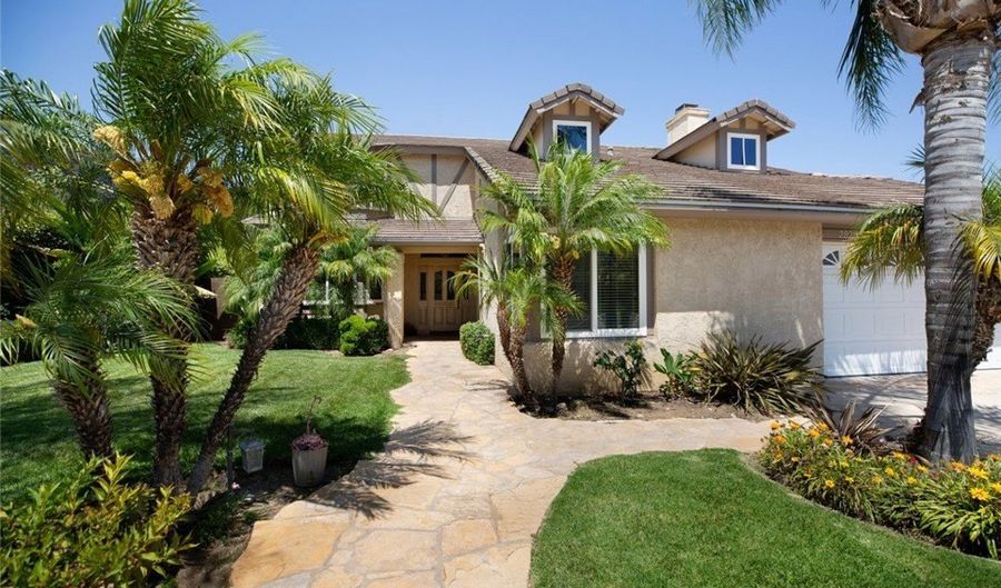 29251 Fountainwood St, Agoura Hills, CA 91301 - 4 Beds, 4 Bath