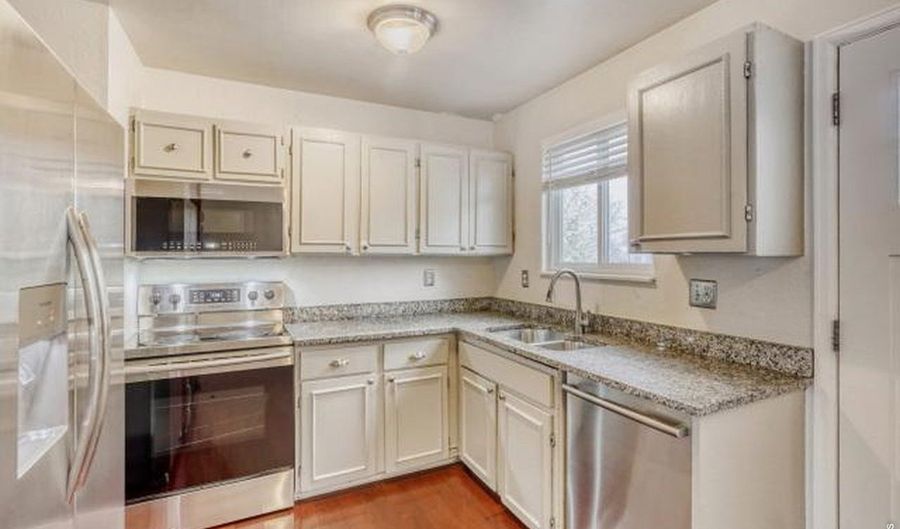 10748 Routt St, Broomfield, CO 80021 - 3 Beds, 2 Bath