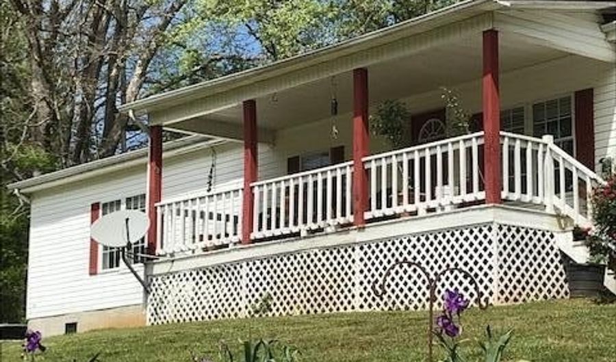 978 County Road 82, Athens, TN 37303 - 3 Beds, 1 Bath
