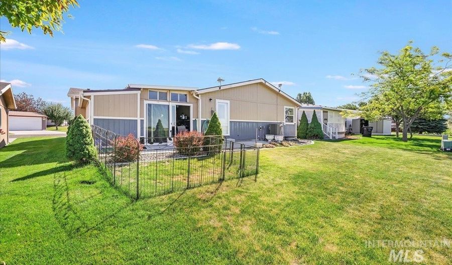 910 Moonglo Rd 36, Buhl, ID 83316 - 2 Beds, 2 Bath