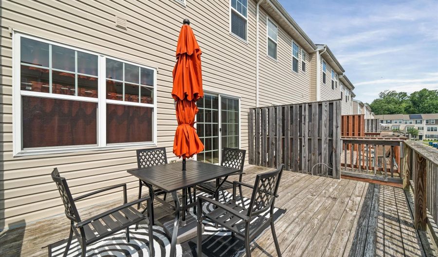 42 FREEBORN Ln, Camden Wyoming, DE 19934 - 3 Beds, 4 Bath