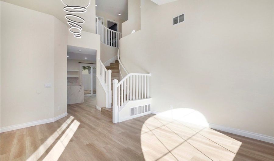 36 Colony Way, Aliso Viejo, CA 92656 - 3 Beds, 3 Bath