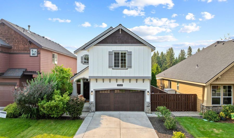 19545 Salmonberry Ct, Bend, OR 97702 - 3 Beds, 3 Bath