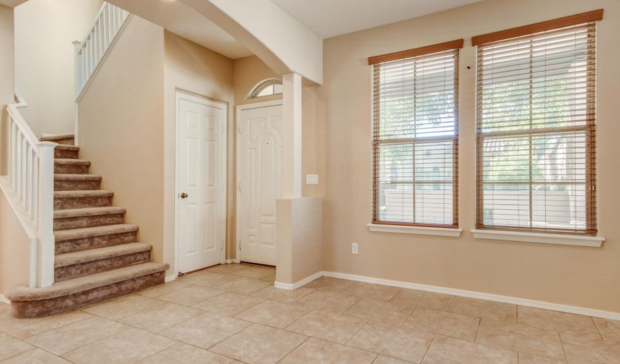21158 W SYCAMORE Dr, Buckeye, AZ 85396 - 4 Beds, 4 Bath