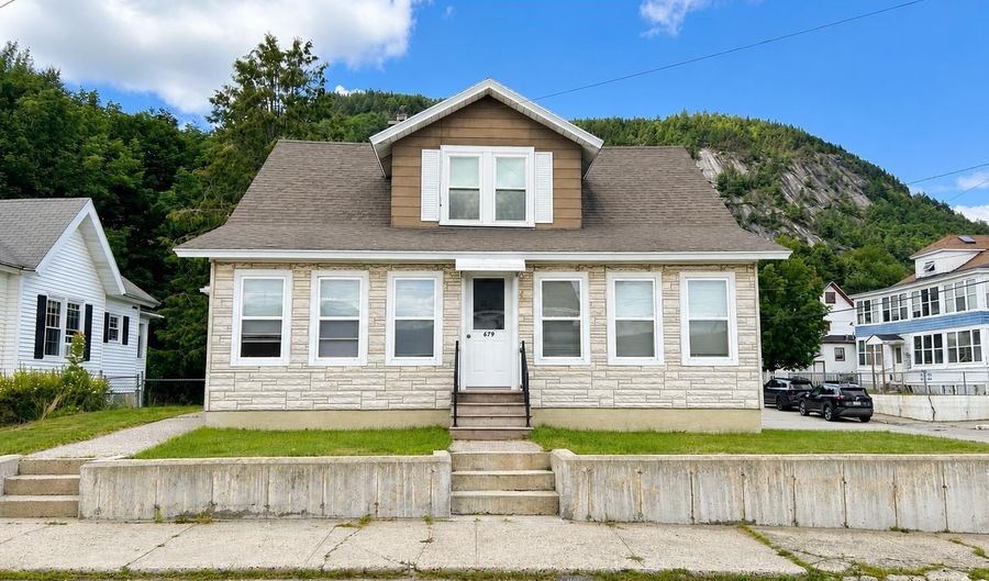 679 Third Ave, Berlin, NH 03570 - 3 Beds, 1 Bath