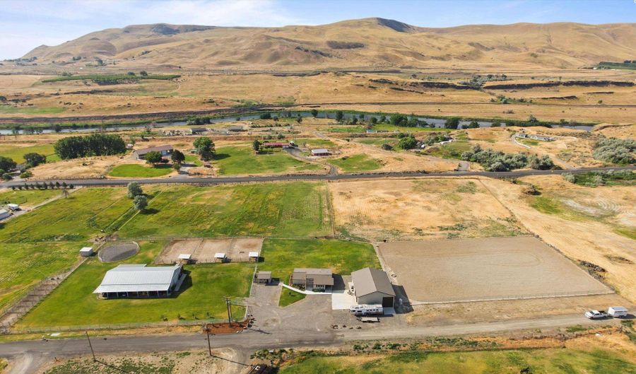 35803 W Rayhill Rd, Benton City, WA 99320 - 3 Beds, 2 Bath