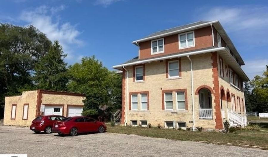 421 N State St, Alma, MI 48801 - 0 Beds, 0 Bath