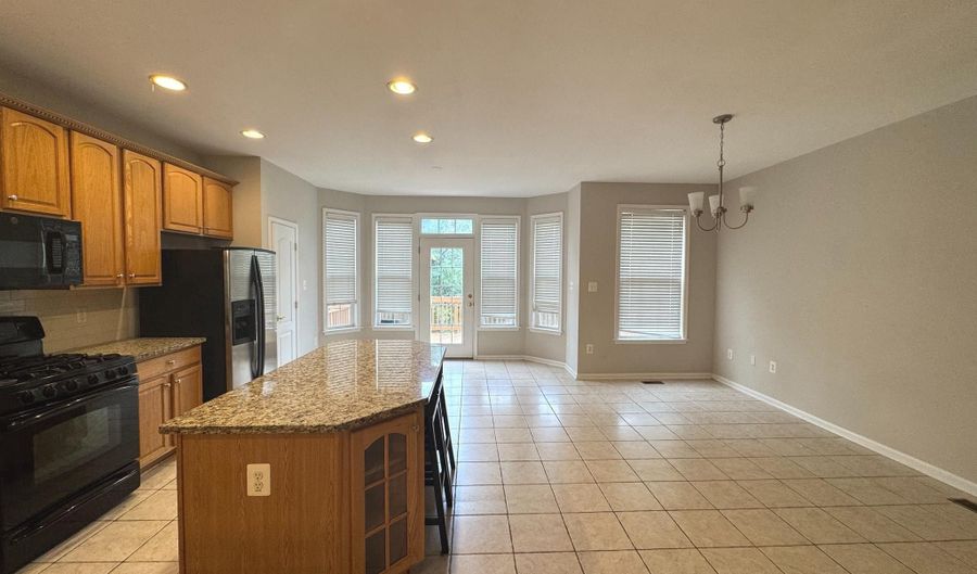 24721 CLOCK TOWER Sq, Aldie, VA 20105 - 3 Beds, 4 Bath