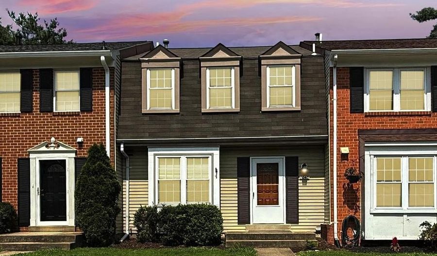 1045 COPPERSTONE Ct, Rockville, MD 20852 - 3 Beds, 4 Bath