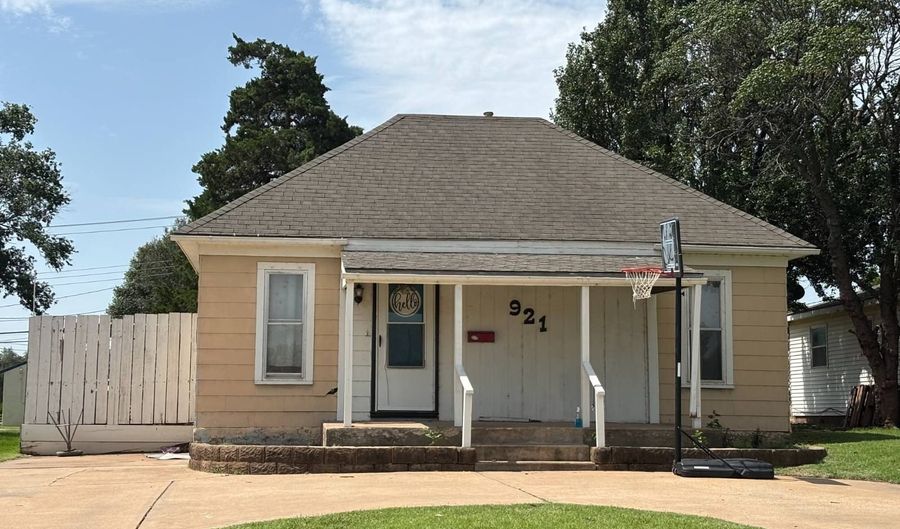 921 Maple, Alva, OK 73717 - 3 Beds, 1 Bath