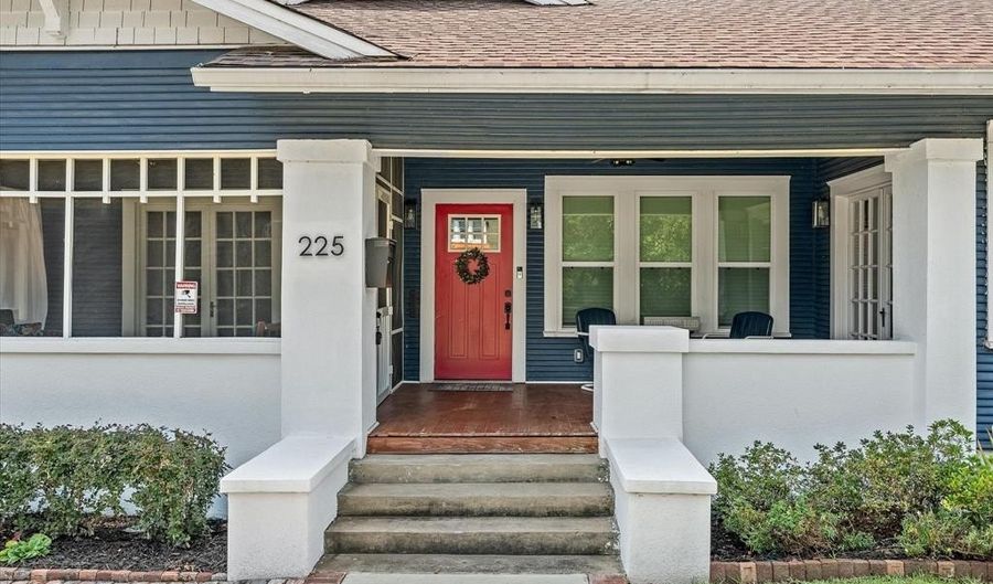 225 Prospect St, Shreveport, LA 71104 - 3 Beds, 3 Bath