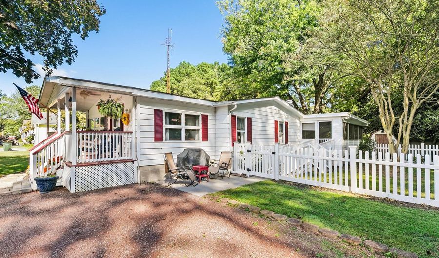 23813 BIRCH Ln, Lewes, DE 19958 - 3 Beds, 2 Bath