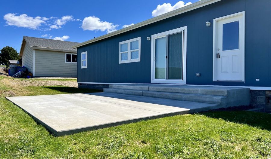 319 ASHER St, Wasco, OR 97065 - 3 Beds, 2 Bath
