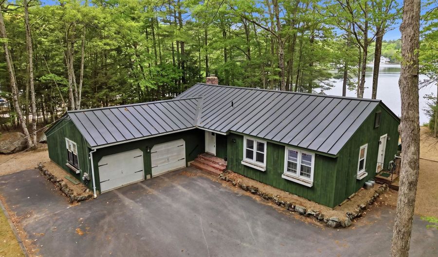 4 Clark Island Rd, Amherst, NH 03031 - 3 Beds, 2 Bath
