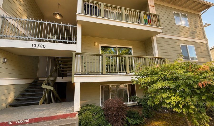 13320 SW ALLEN Blvd 205, Beaverton, OR 97005 - 2 Beds, 1 Bath