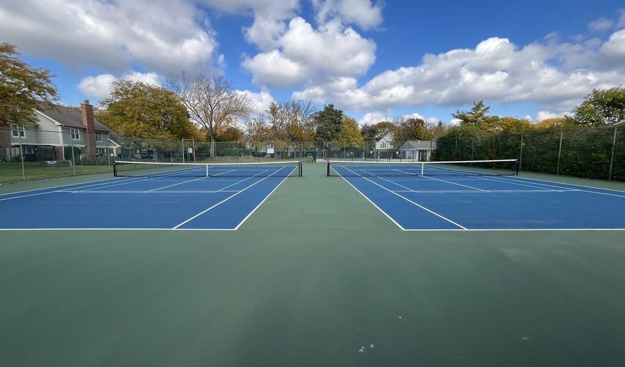 1306 S New Wilke Rd 2B, Arlington Heights, IL 60005 - 2 Beds, 2 Bath