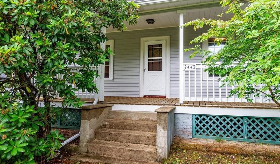 3442 Flat River Rd, Coventry, RI 02816 - 3 Beds, 1 Bath