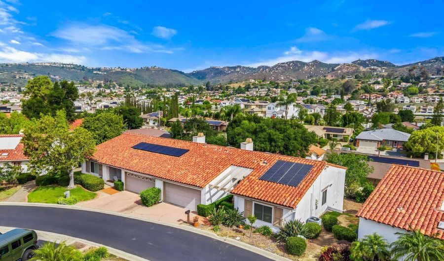 1364 Miraflores Gln, Escondido, CA 92026 - 3 Beds, 2 Bath