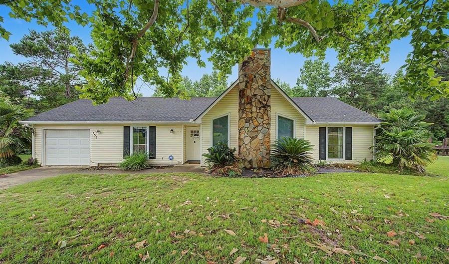 158 Woodstone Cir, Albany, GA 31701 - 3 Beds, 2 Bath