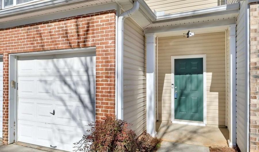 2266 Baker Station Dr, Acworth, GA 30101 - 3 Beds, 2 Bath