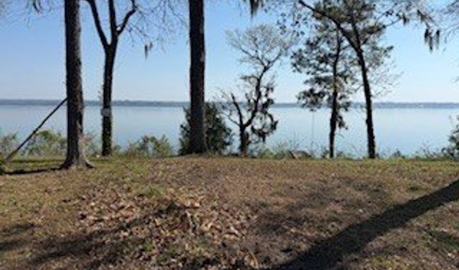 3033 Calhoun Dr, Abbeville, AL 36310 - 3 Beds, 2 Bath