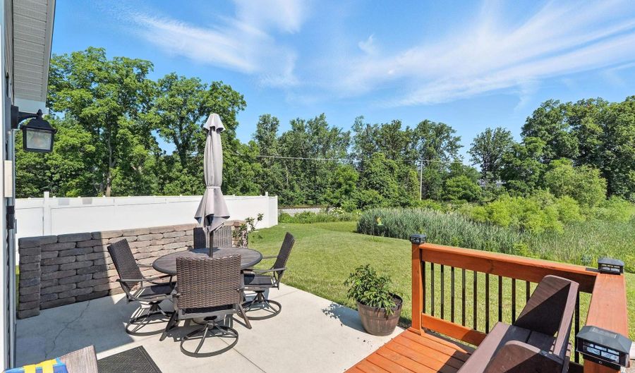 687 Sully Ct, Angola, IN 46703 - 4 Beds, 3 Bath