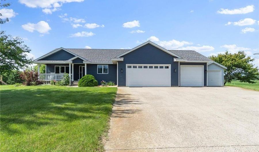 810 Latoka View Ct SW, Alexandria, MN 56308 - 5 Beds, 3 Bath