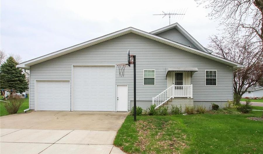 253 8th Ave S, Brownton, MN 55312 - 3 Beds, 2 Bath