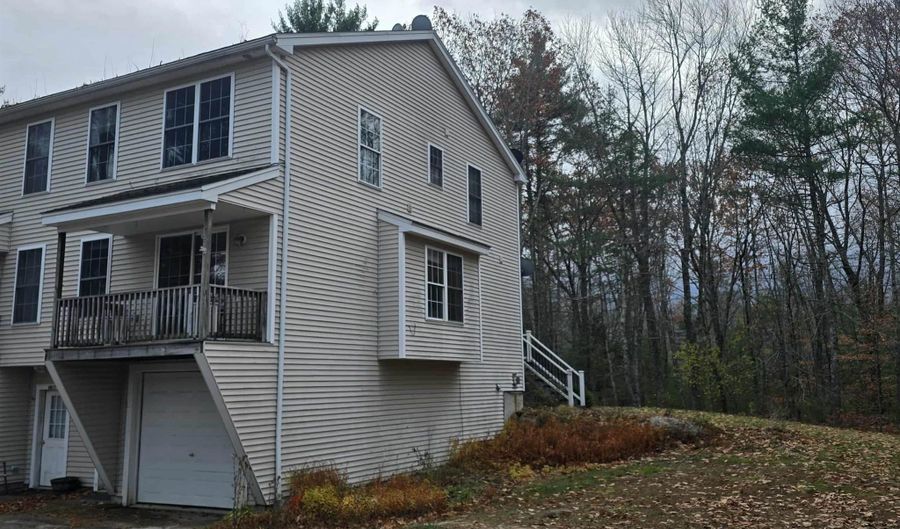 315 Old Concord Tpke 2, Barrington, NH 03825 - 2 Beds, 2 Bath