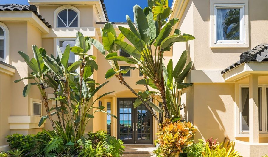 756 Mokulua Dr, Kailua, HI 96734 - 6 Beds, 4 Bath